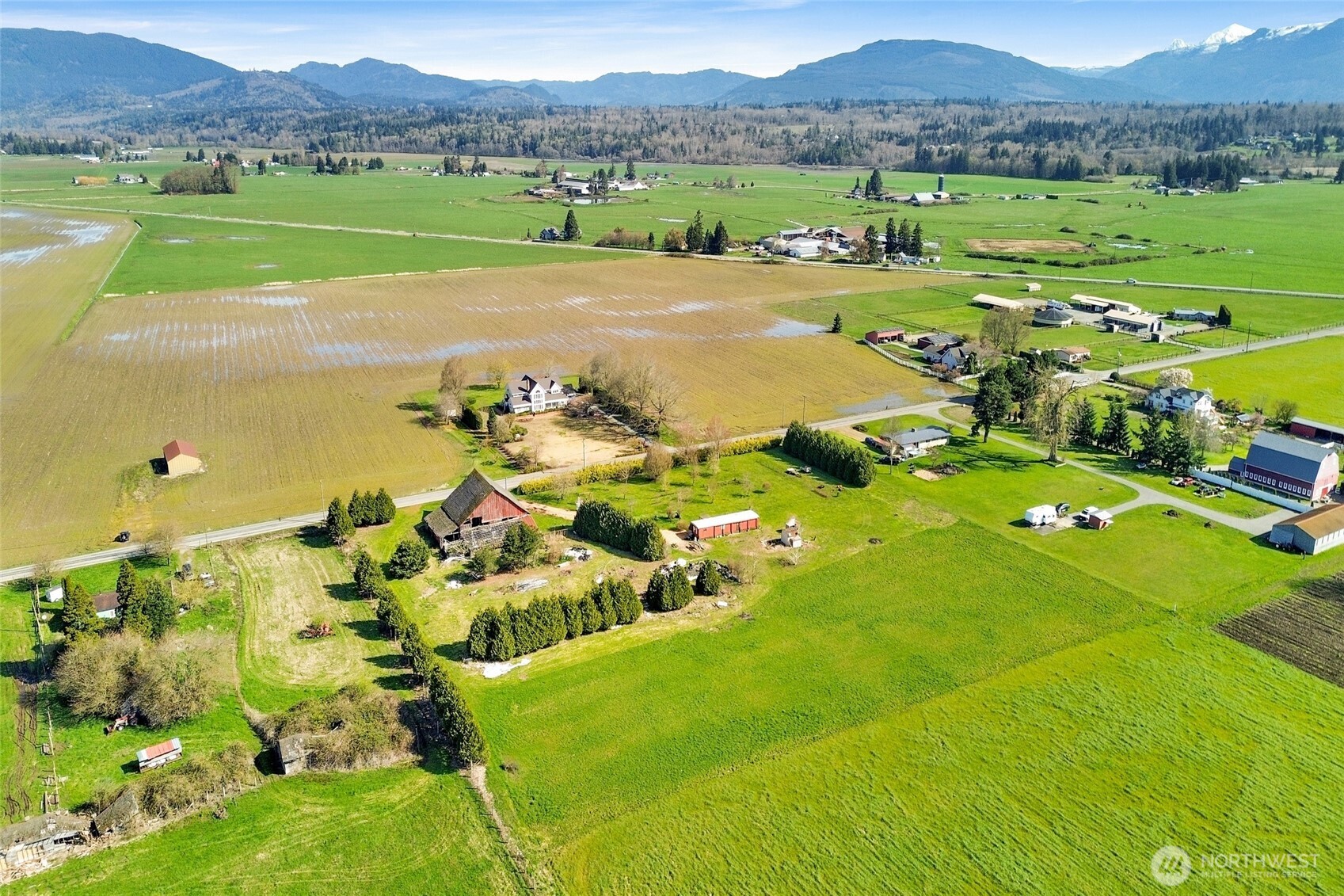 16068 Field Road , Bow, WA 98232