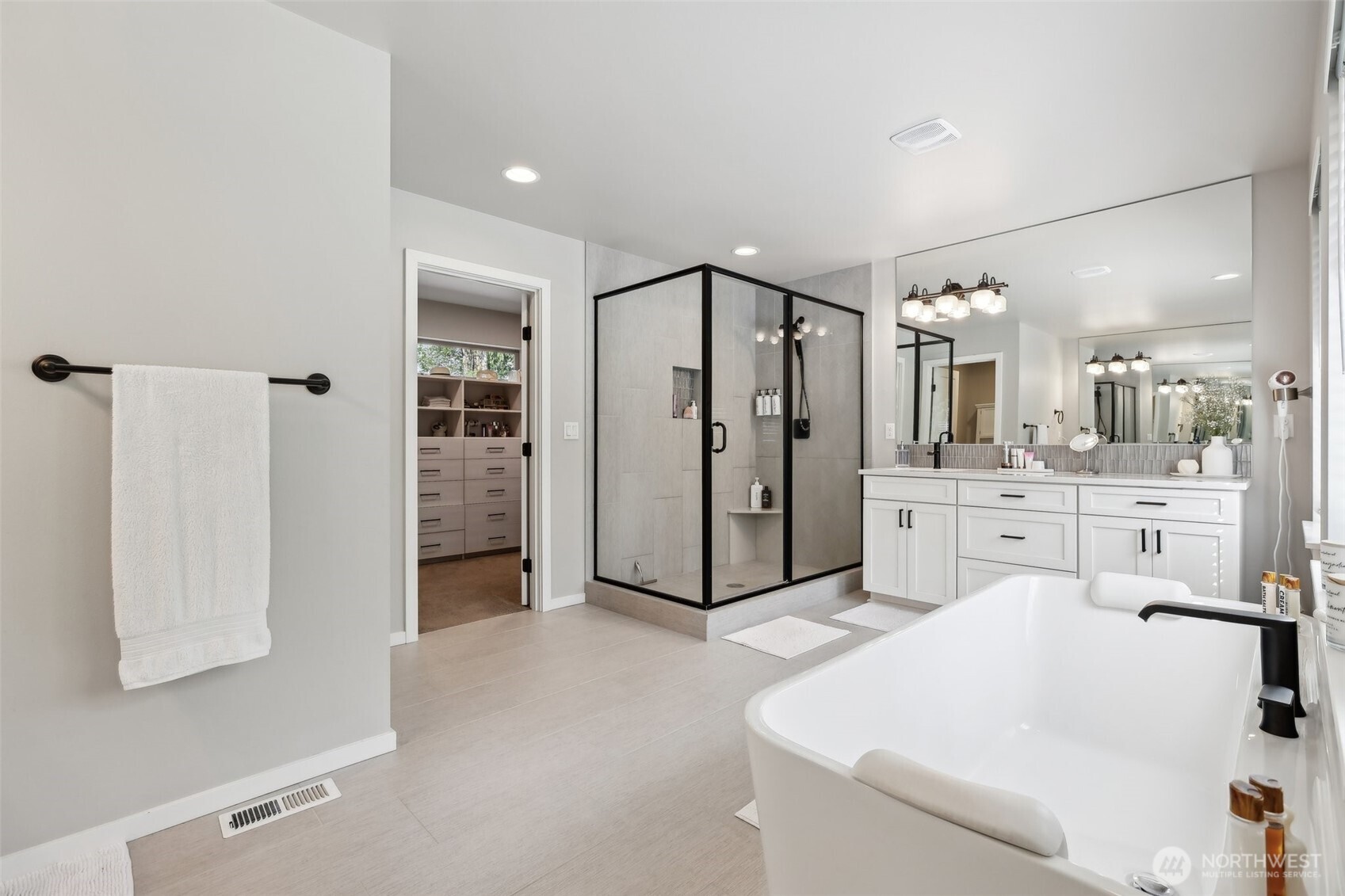 413 Newberg Road , Snohomish, WA 98290