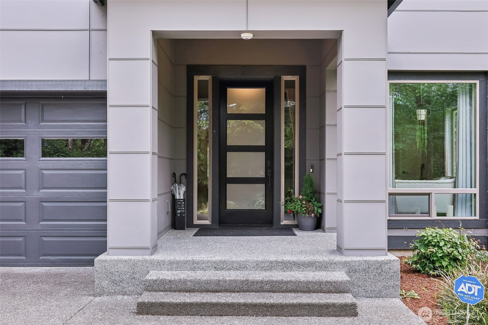 413 Newberg Road , Snohomish, WA 98290