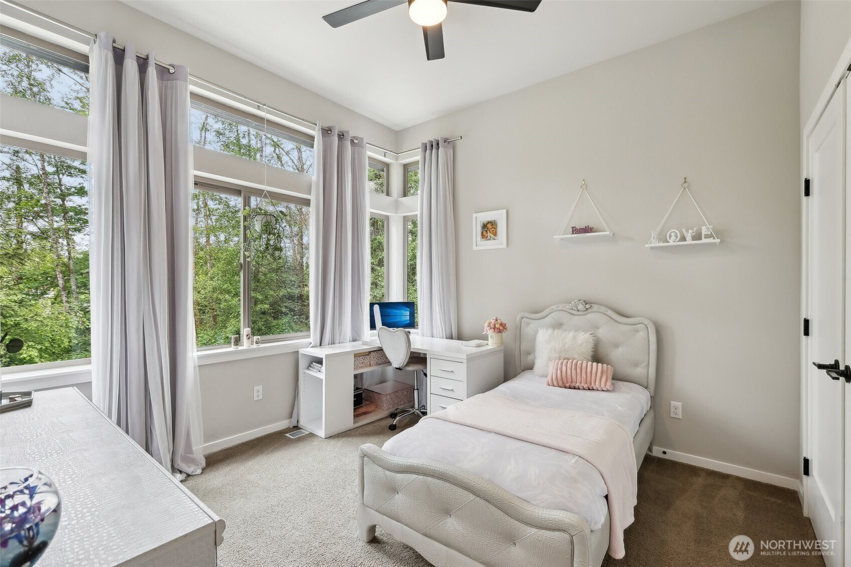 413 Newberg Road , Snohomish, WA 98290