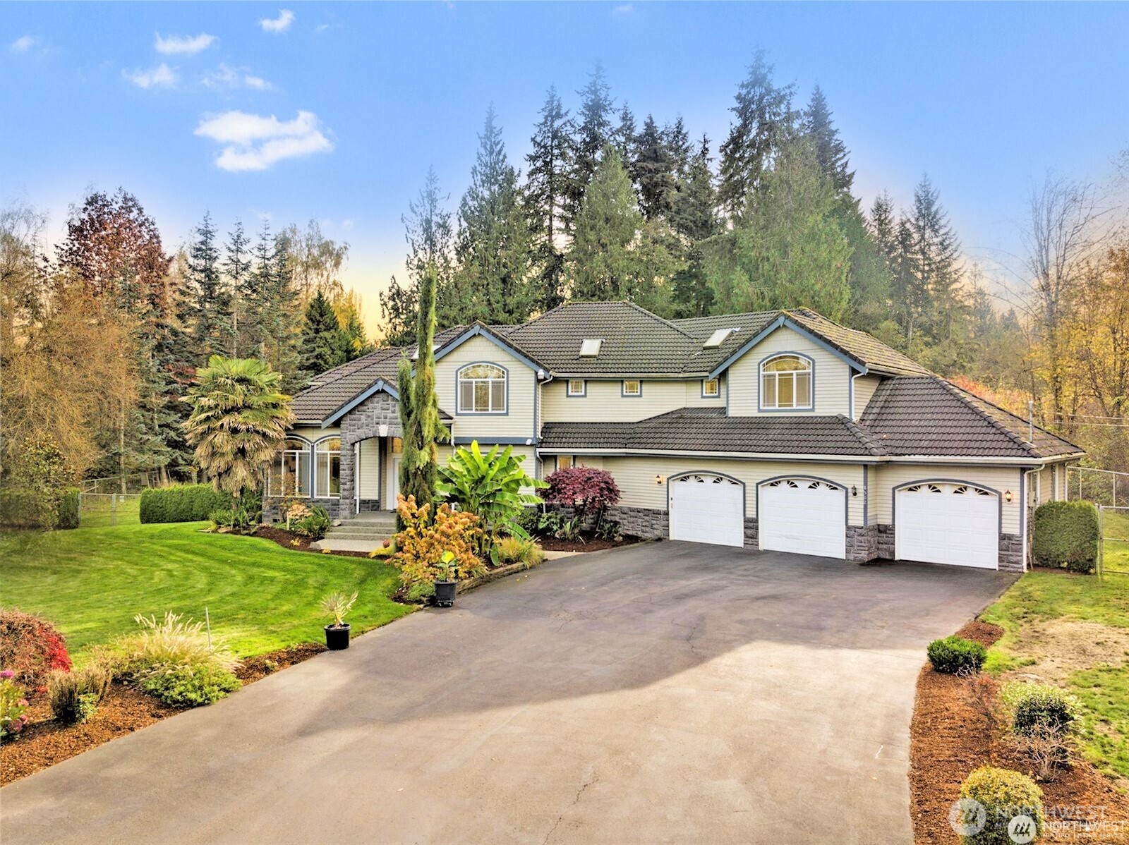 8502 152 Street SE, Snohomish, WA 98296-1234