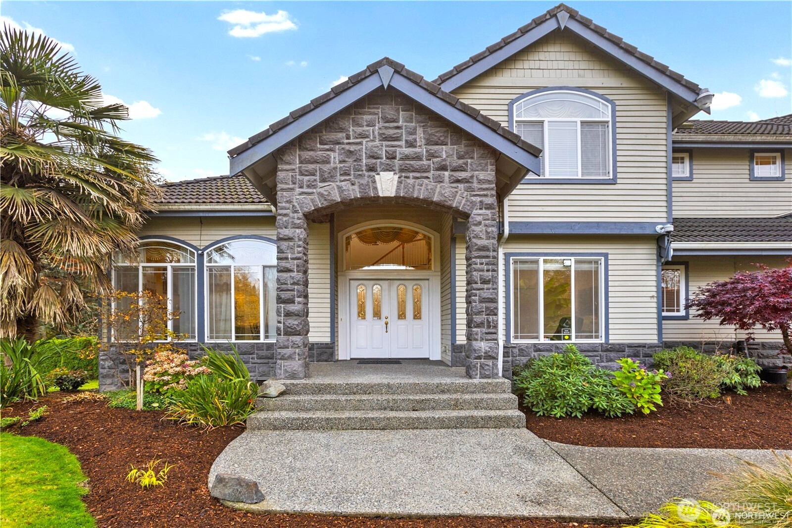 8502 152 Street SE, Snohomish, WA 98296-1234