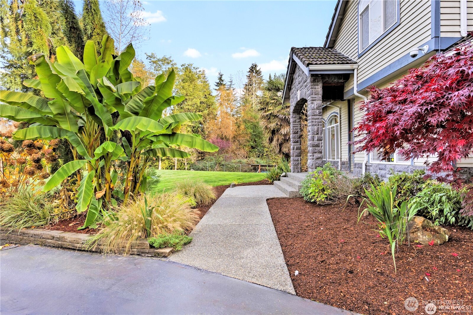8502 152 Street SE, Snohomish, WA 98296-1234