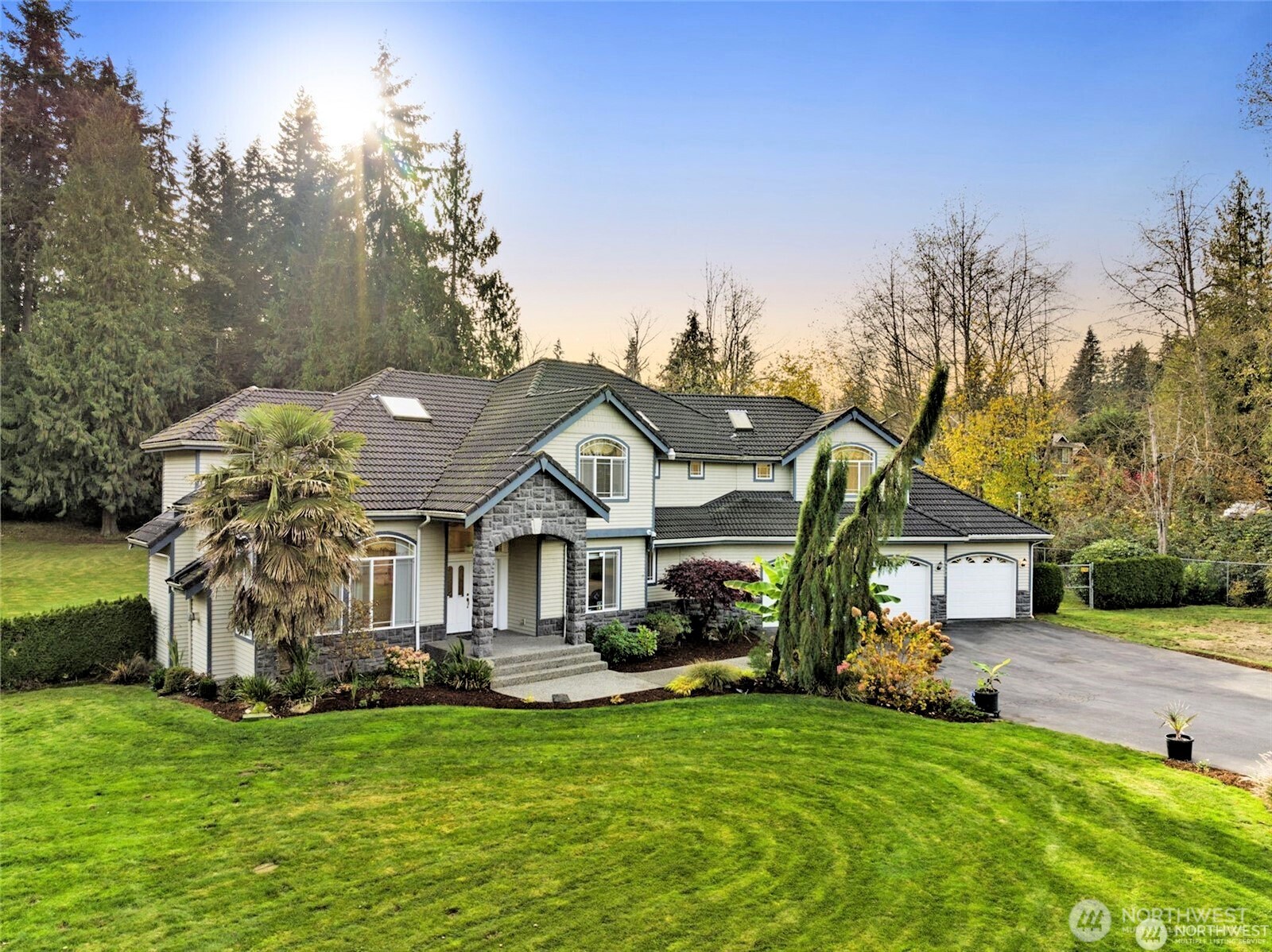 8502 152 Street SE, Snohomish, WA 98296-1234