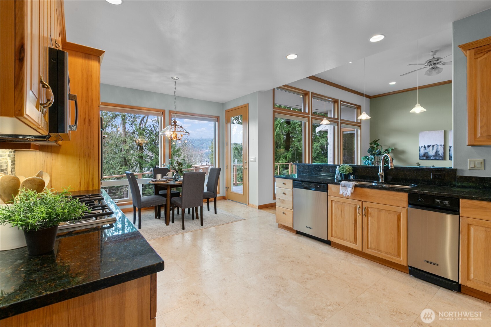 9 Doe Court , Bellingham, WA 98229