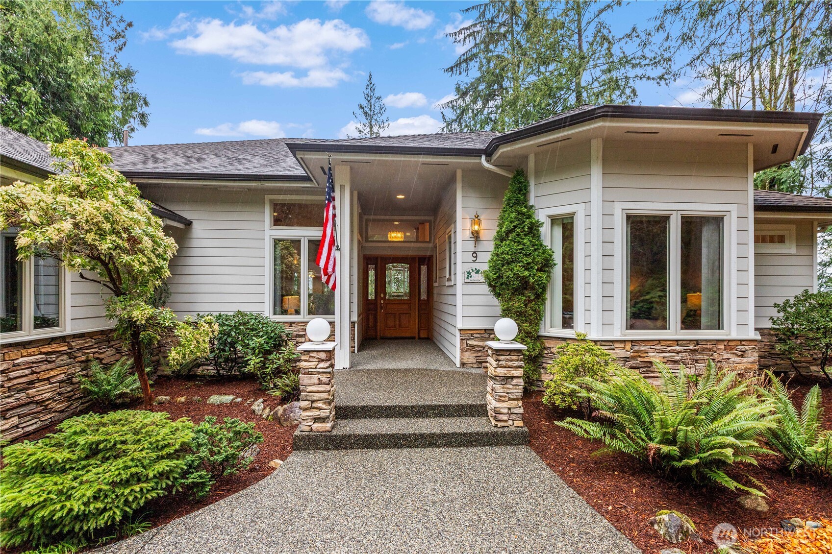9 Doe Court , Bellingham, WA 98229