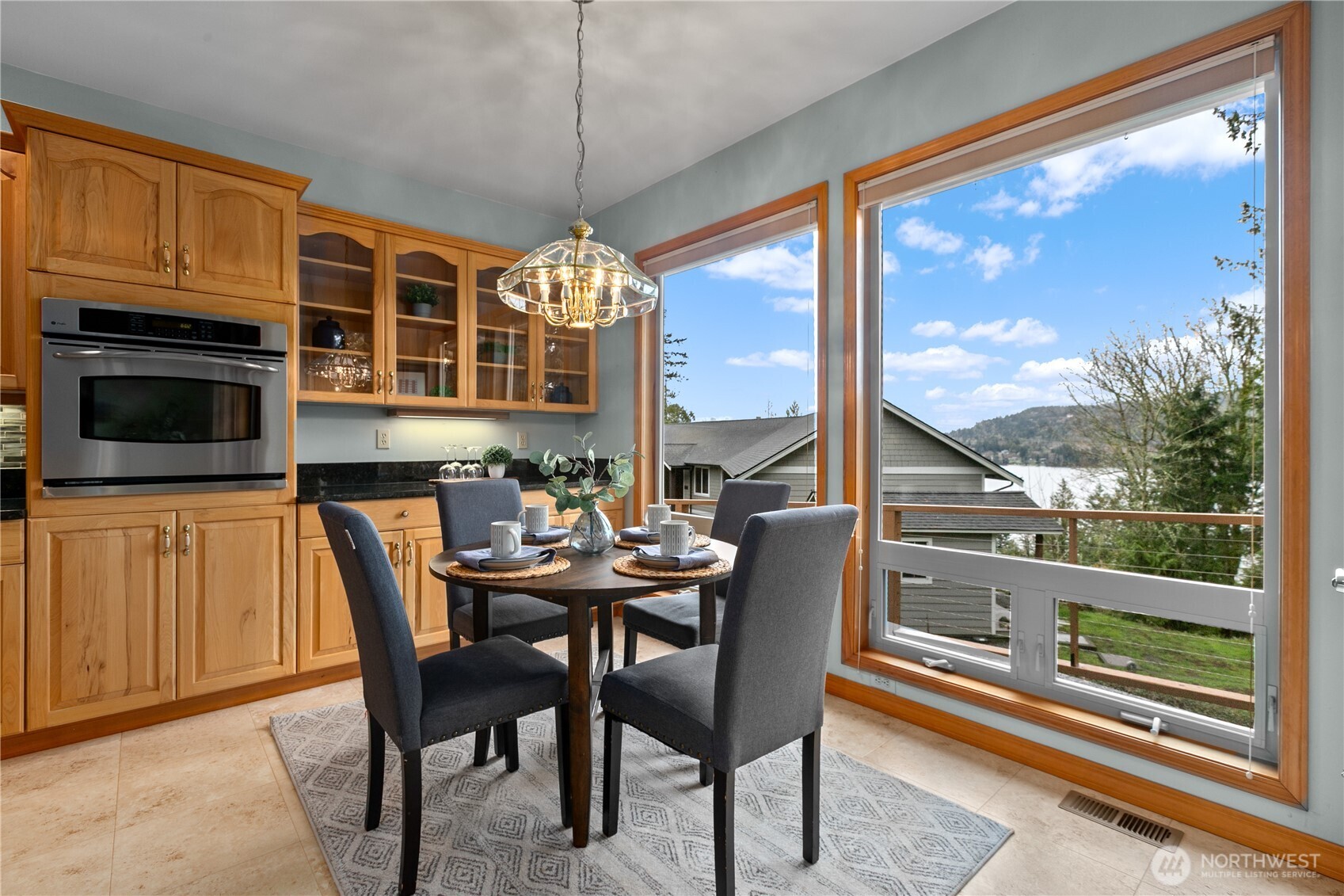9 Doe Court , Bellingham, WA 98229