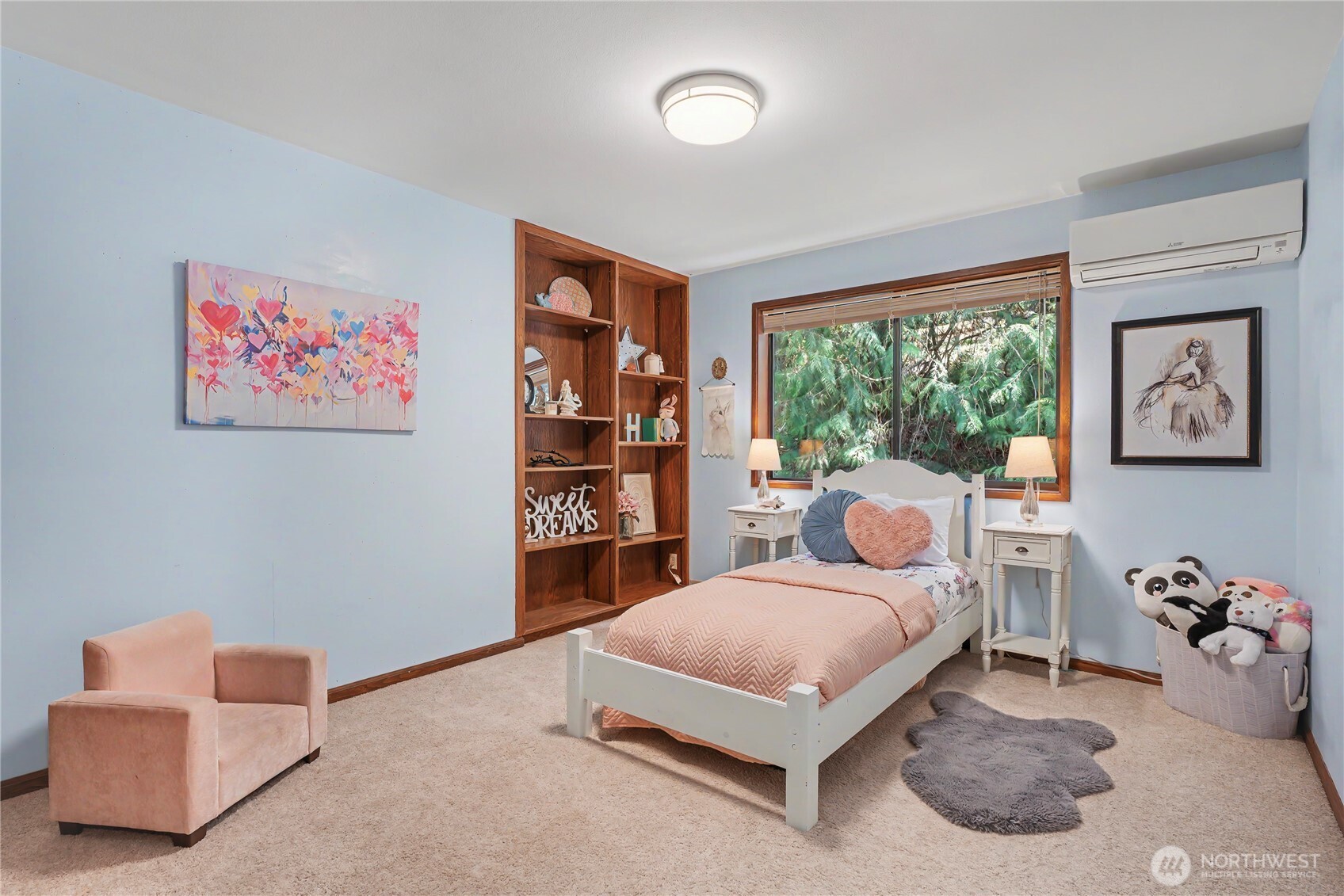 25028 SE Mirrormont Blvd , Issaquah, WA 98027