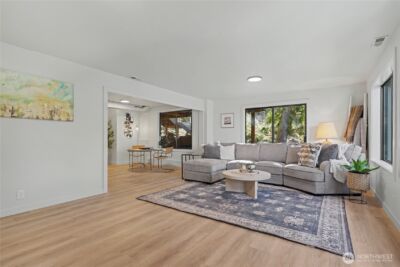 25028 SE Mirrormont Blvd , Issaquah, WA 98027 - Photo 24