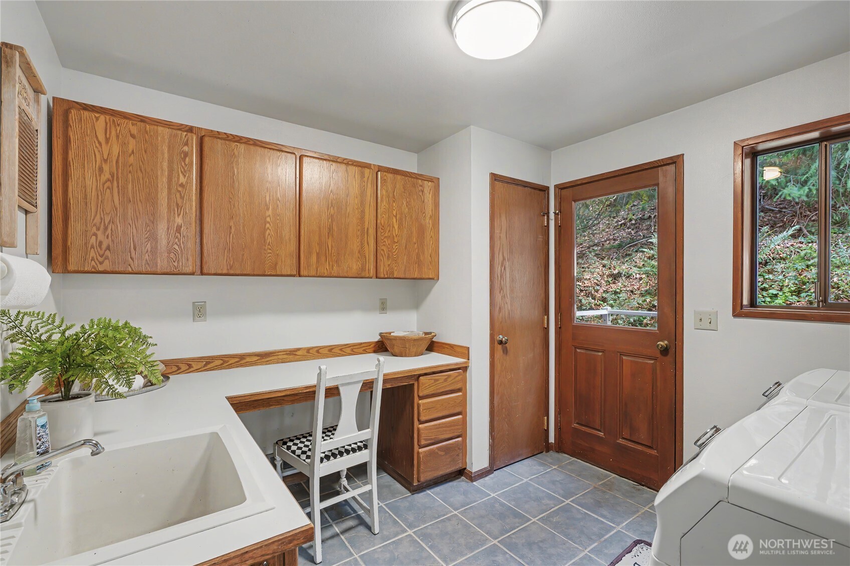 25028 SE Mirrormont Blvd , Issaquah, WA 98027