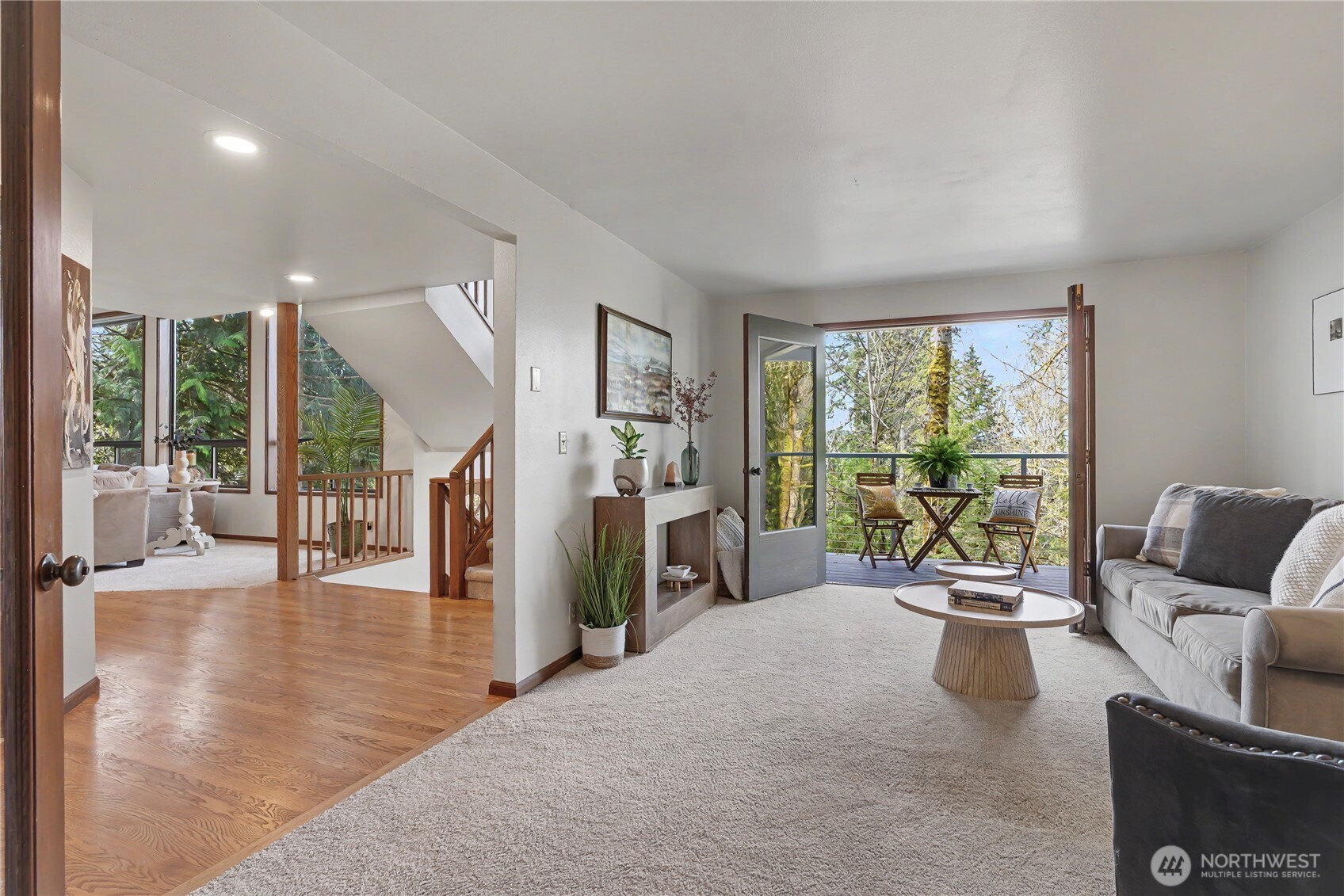 25028 SE Mirrormont Blvd , Issaquah, WA 98027