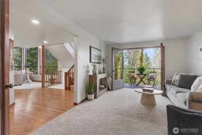 25028 SE Mirrormont Blvd , Issaquah, WA 98027 - Photo 10