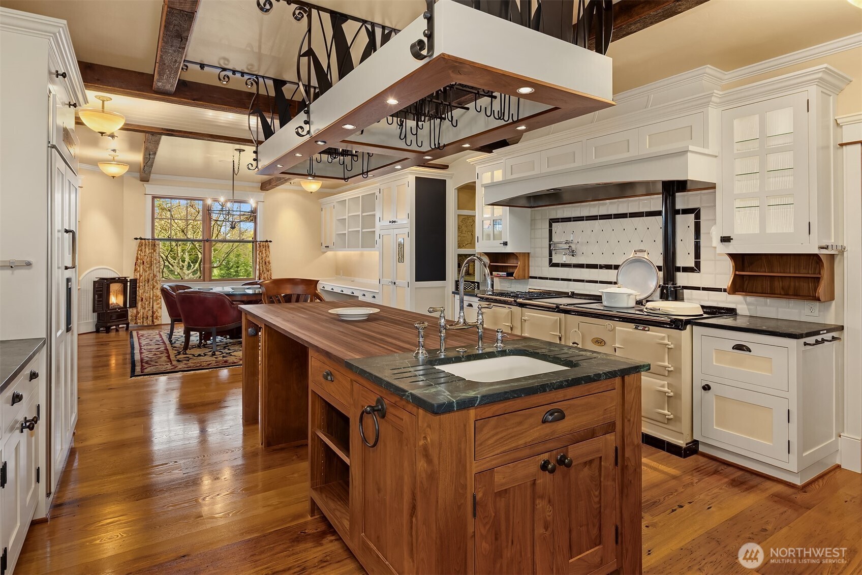 231 River Run Road , Sequim, WA 98382