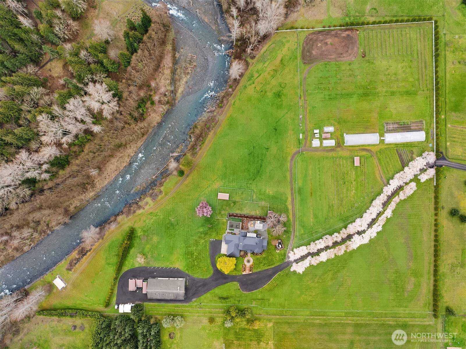231 River Run Road , Sequim, WA 98382