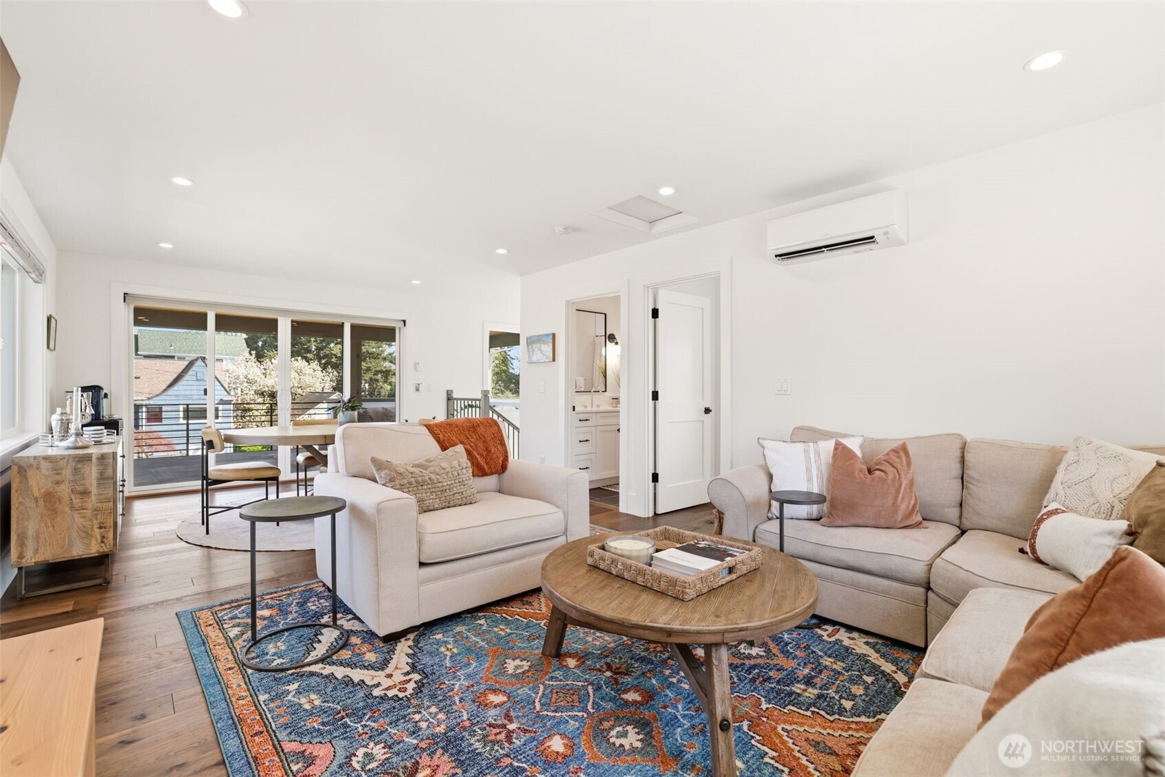 7359 20th Avenue NW, Seattle, WA 98117