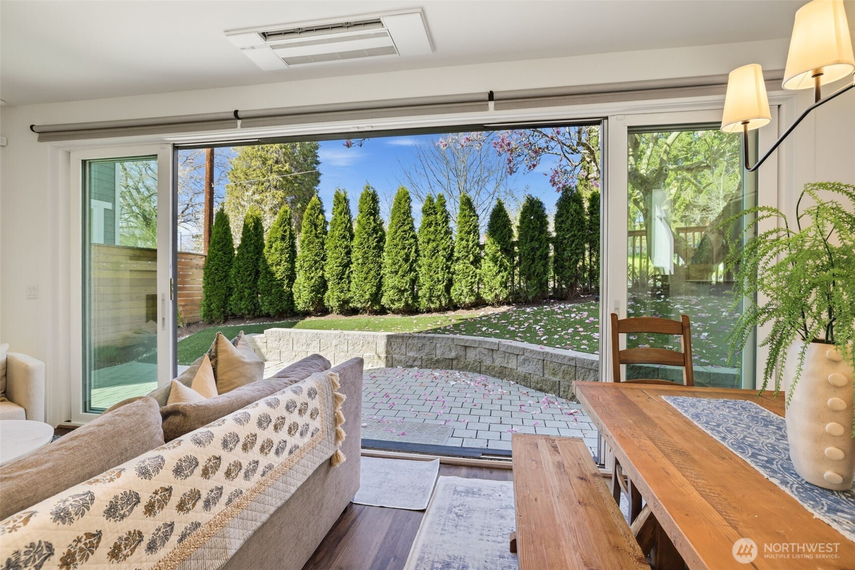 7359 20th Avenue NW, Seattle, WA 98117