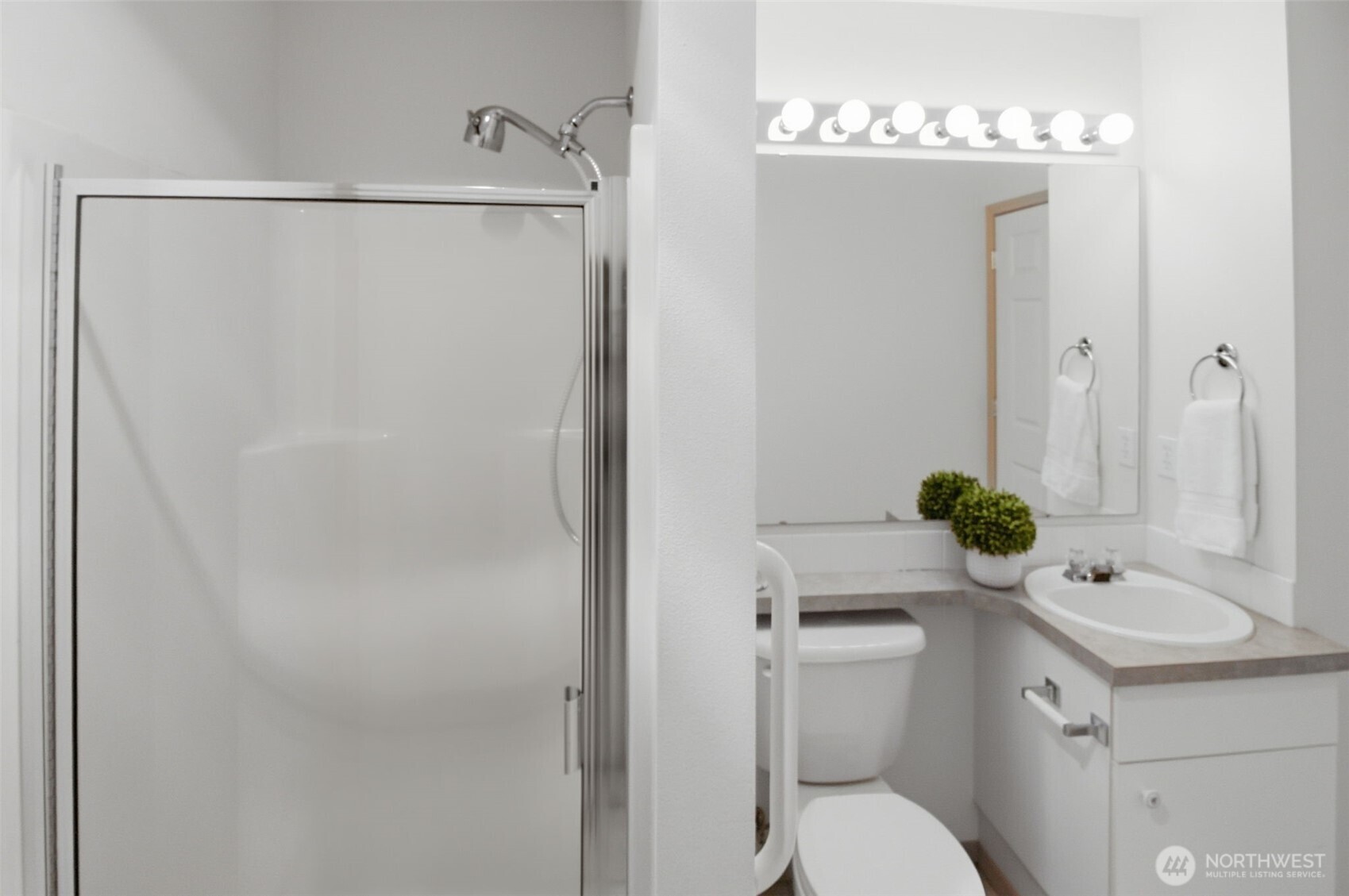 1318 37th Street #2-420, Everett, WA 98201