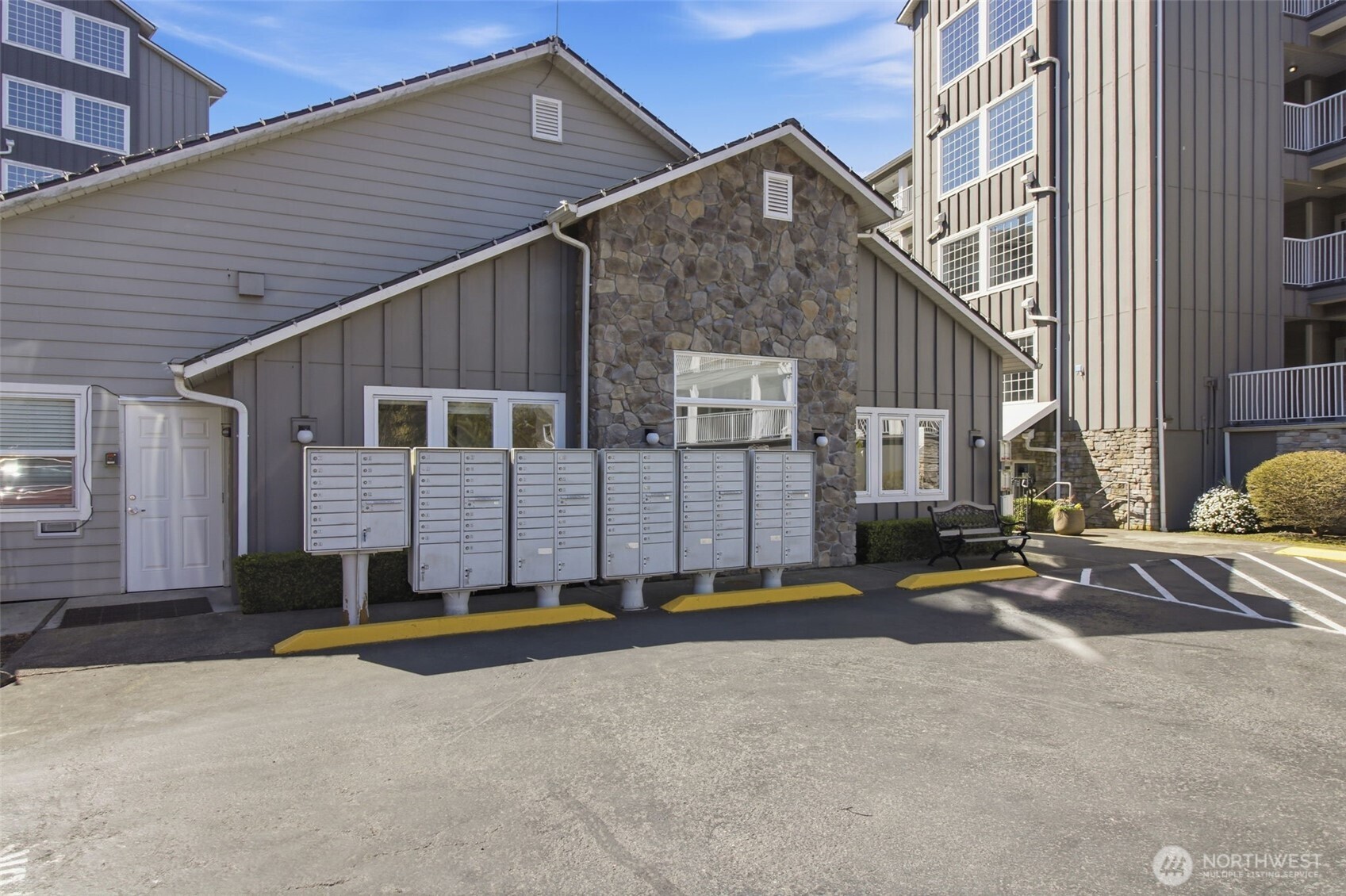 1318 37th Street #2-420, Everett, WA 98201