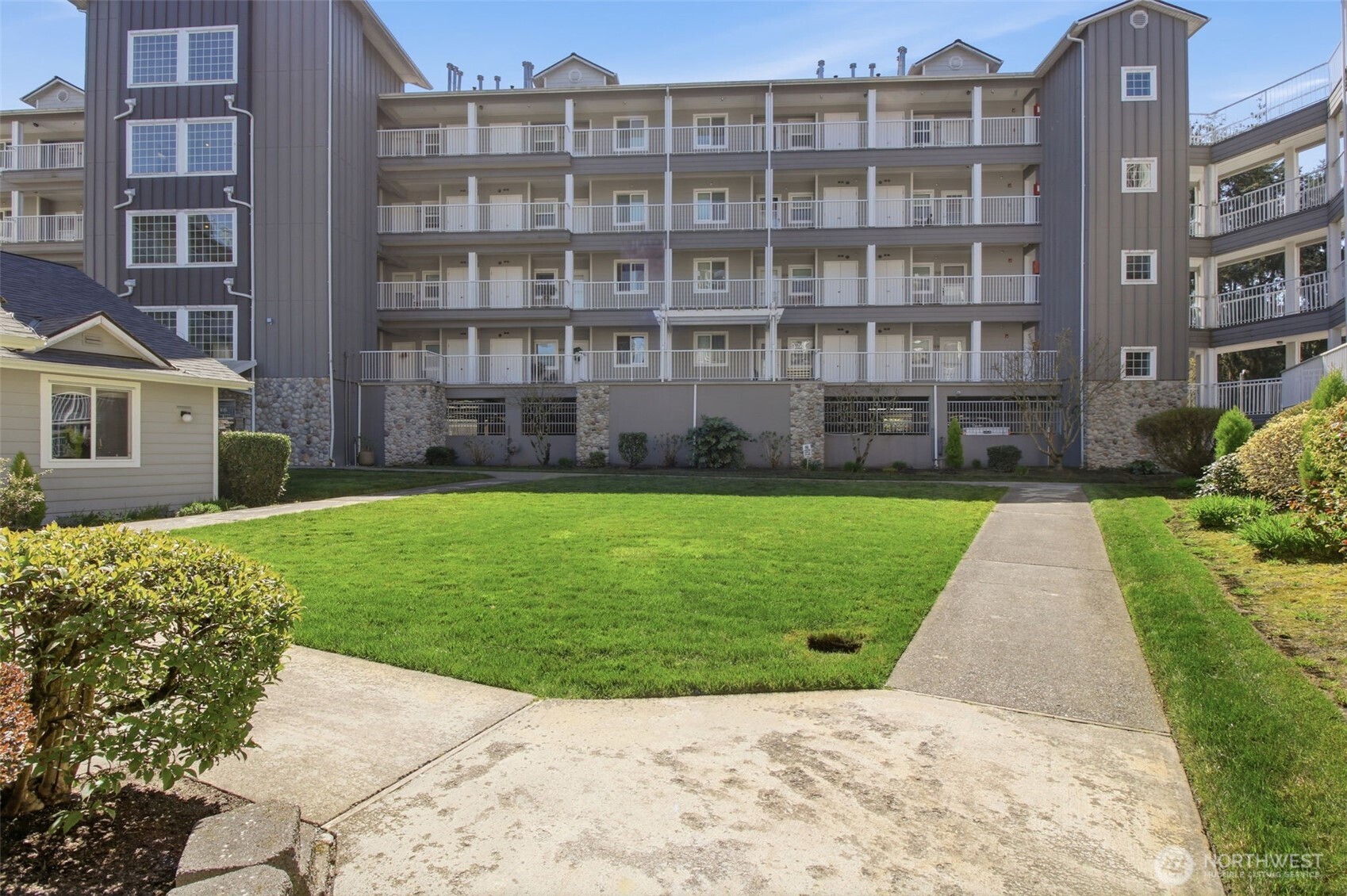 1318 37th Street #2-420, Everett, WA 98201