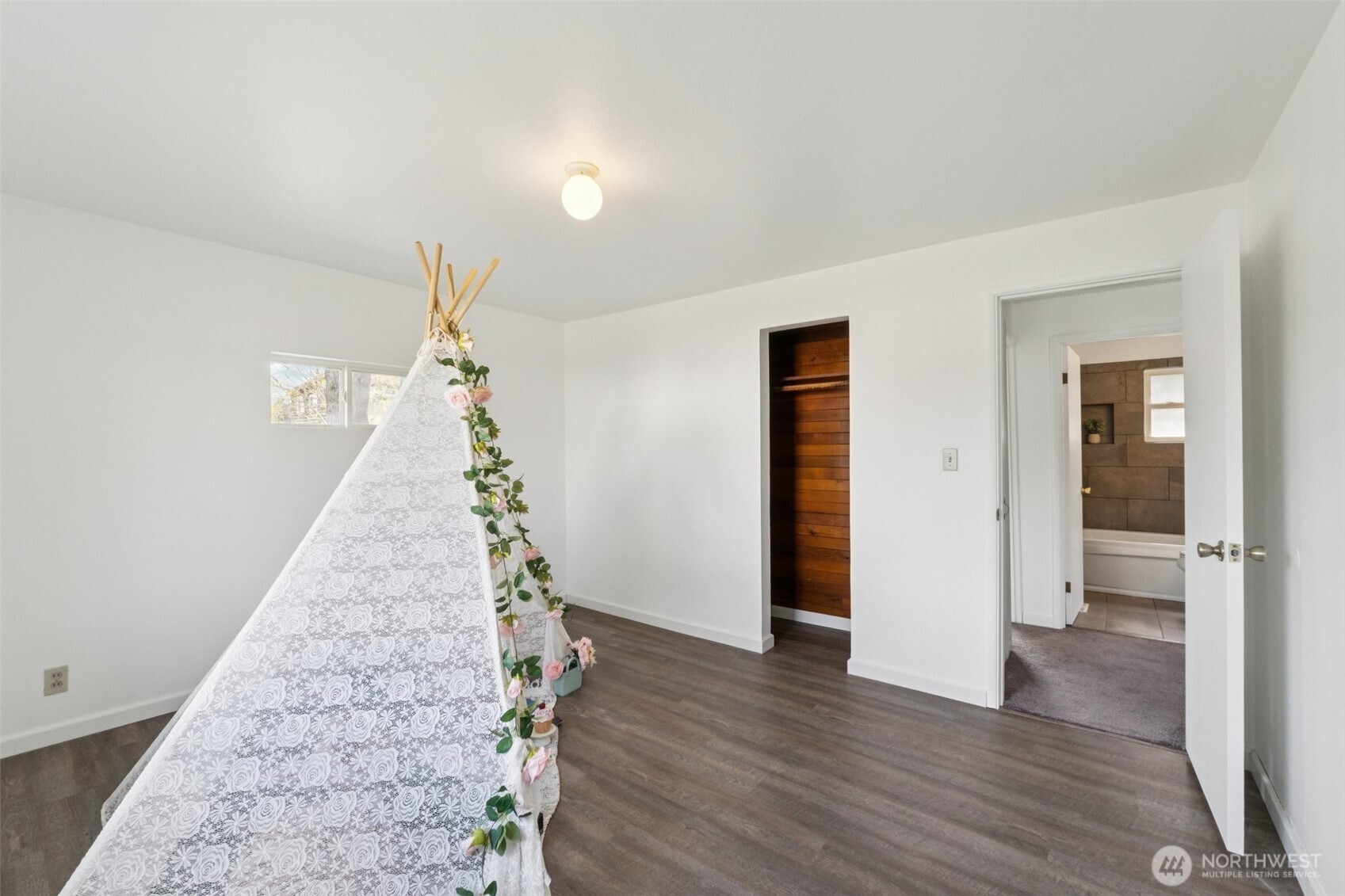 5002 S 66th Street , Tacoma, WA 98409