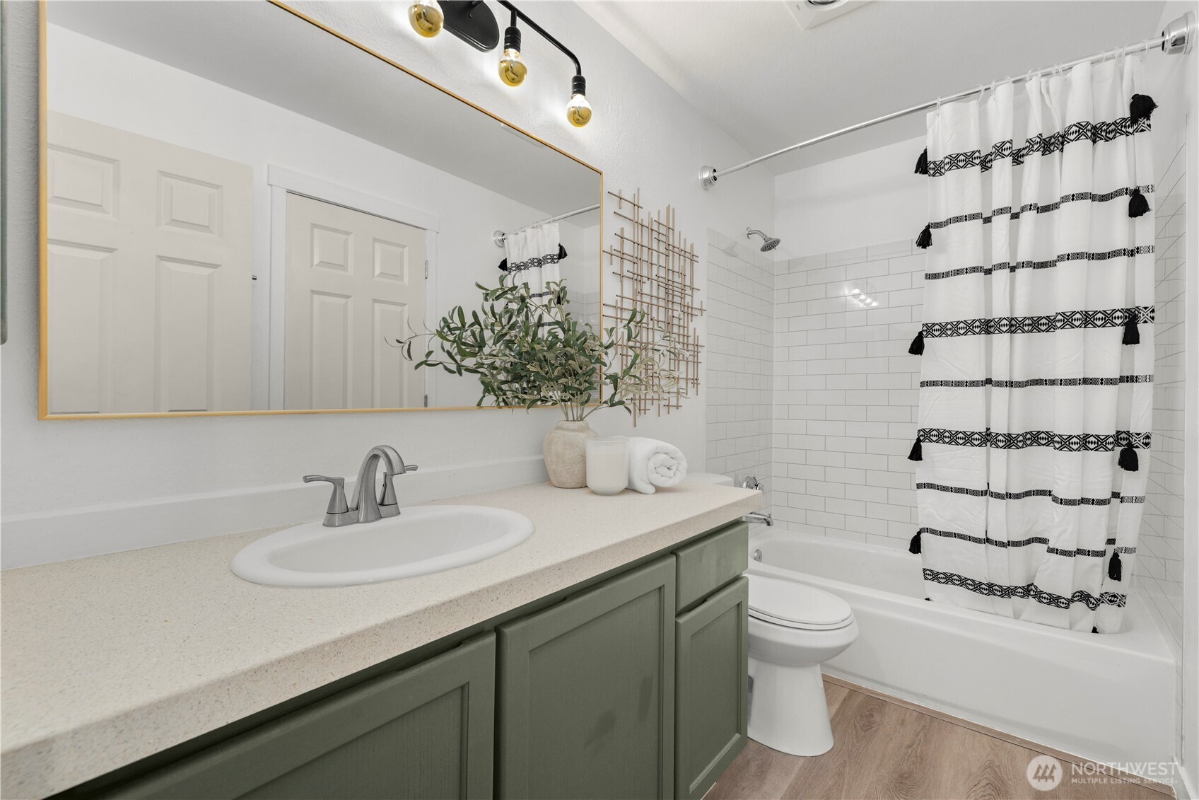 11510 12th Avenue W #C301, Everett, WA 98204