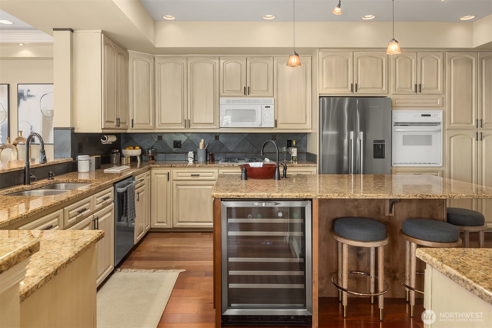 111 Main Street #203, Edmonds, WA 98020