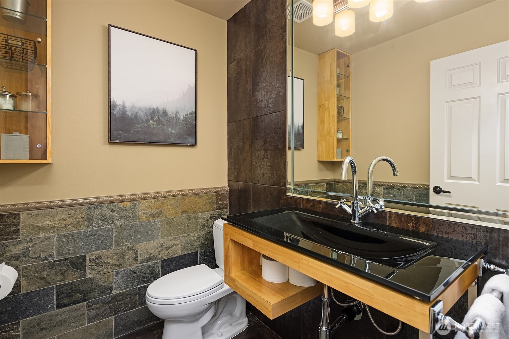 111 Main Street #203, Edmonds, WA 98020