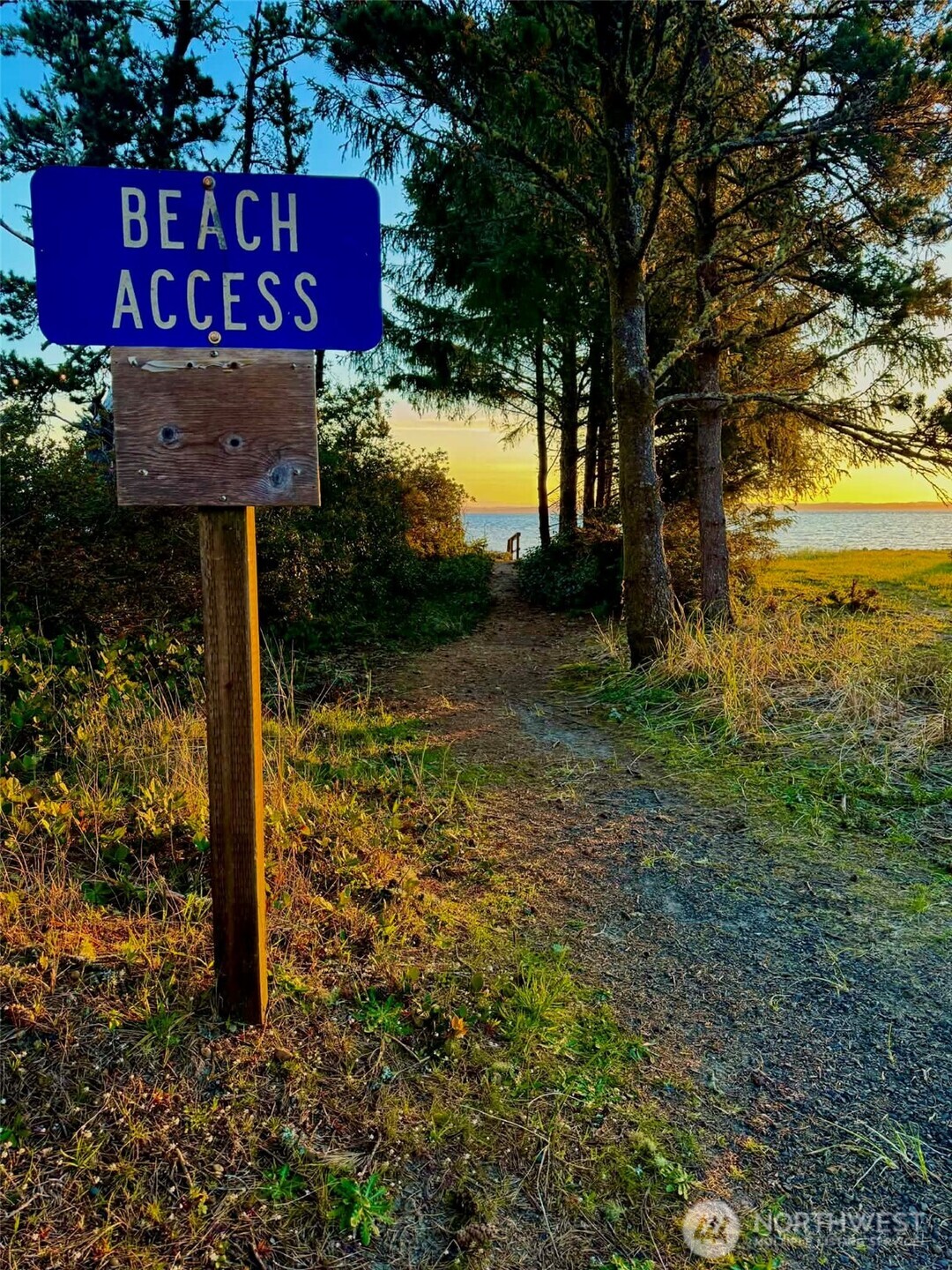 733 PENINSULA Court , Ocean Shores, WA 98569