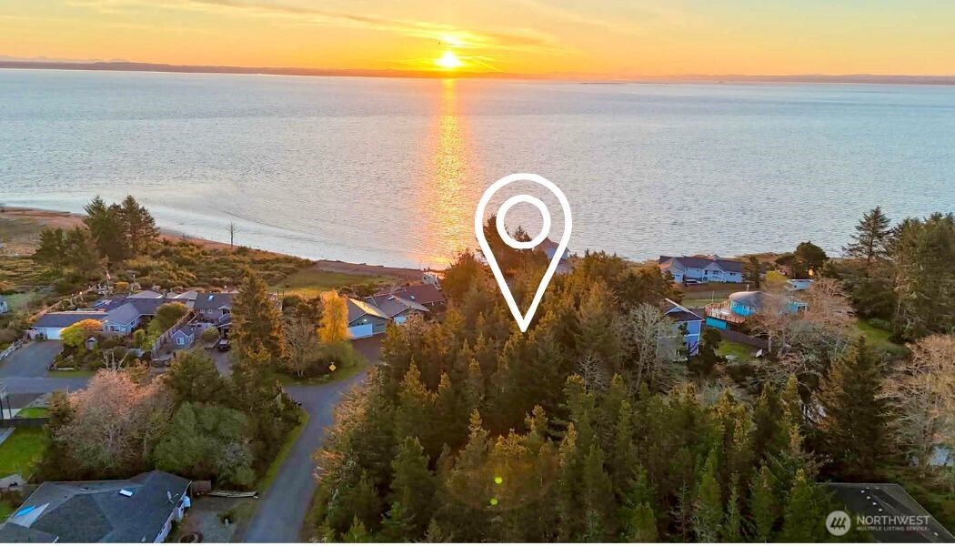 733 PENINSULA Court , Ocean Shores, WA 98569