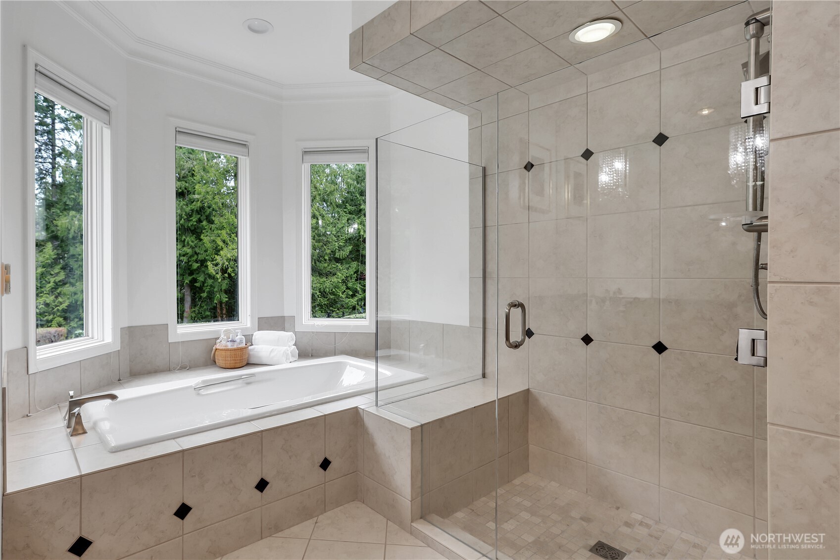 28726 SE 43rd Place , Fall City, WA 98024