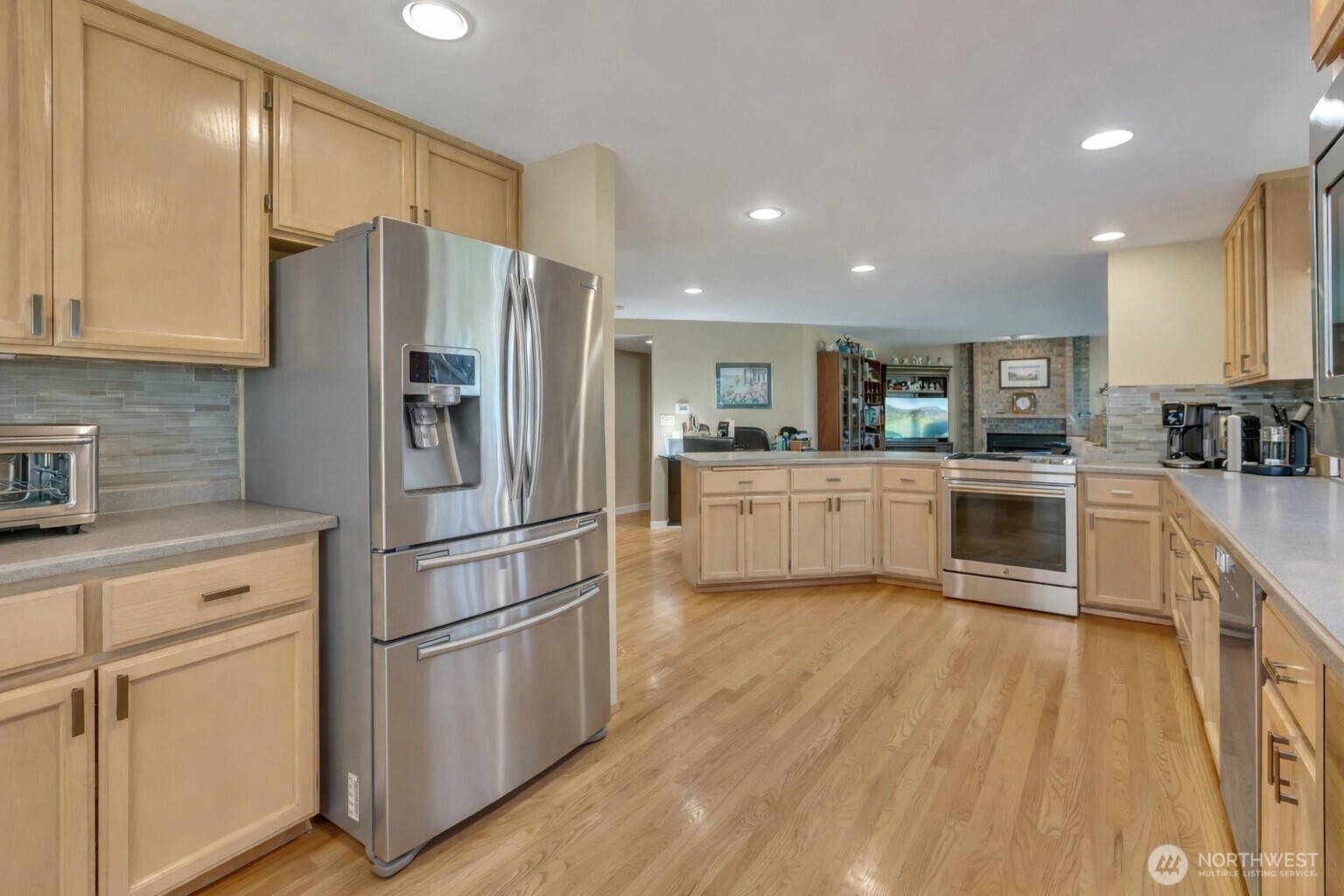 12446 NE 162nd Street , Woodinville, WA 98072