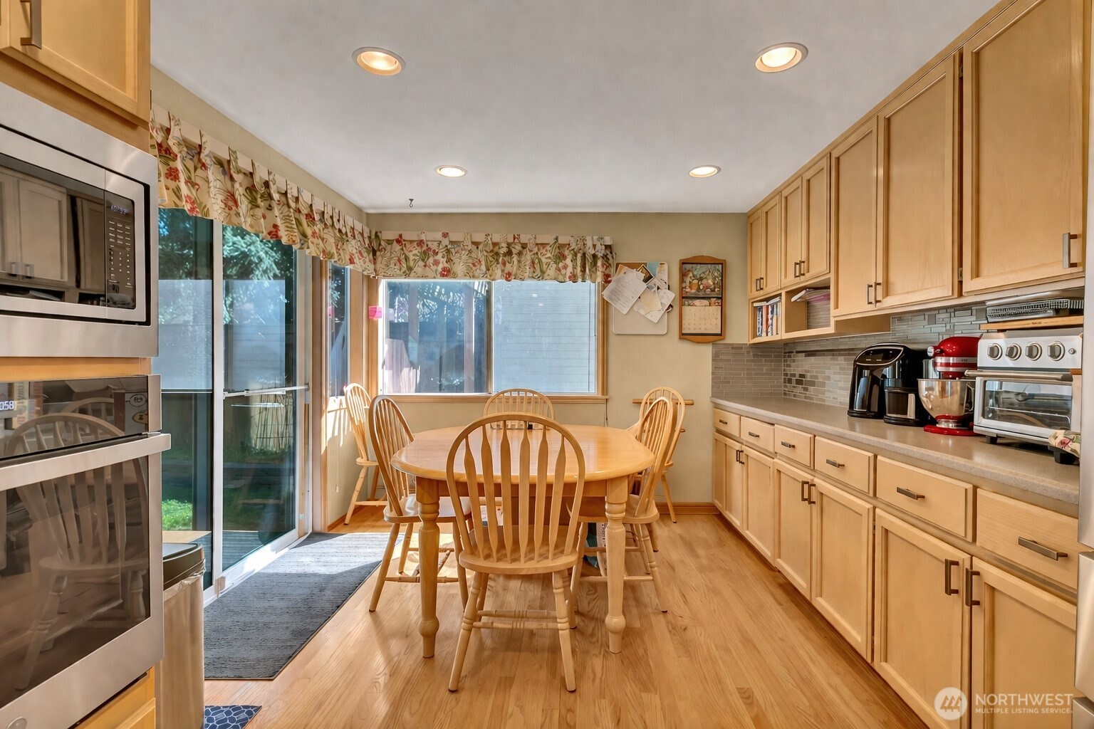 12446 NE 162nd Street , Woodinville, WA 98072