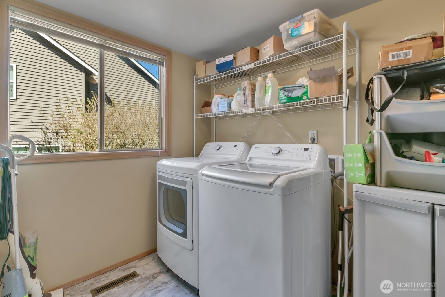 12446 NE 162nd Street , Woodinville, WA 98072