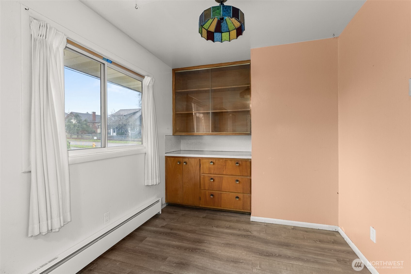 404 Eleventh Street , Raymond, WA 98577