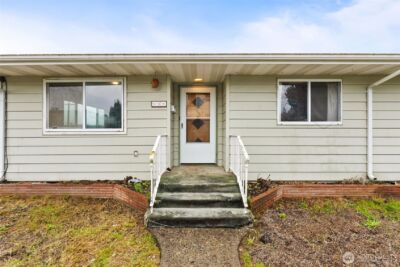 404 Eleventh Street , Raymond, WA 98577 - Photo 6