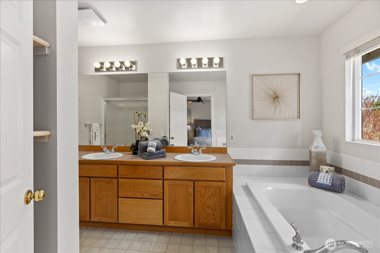 16304 49th Avenue W #4A, Edmonds, WA 98026