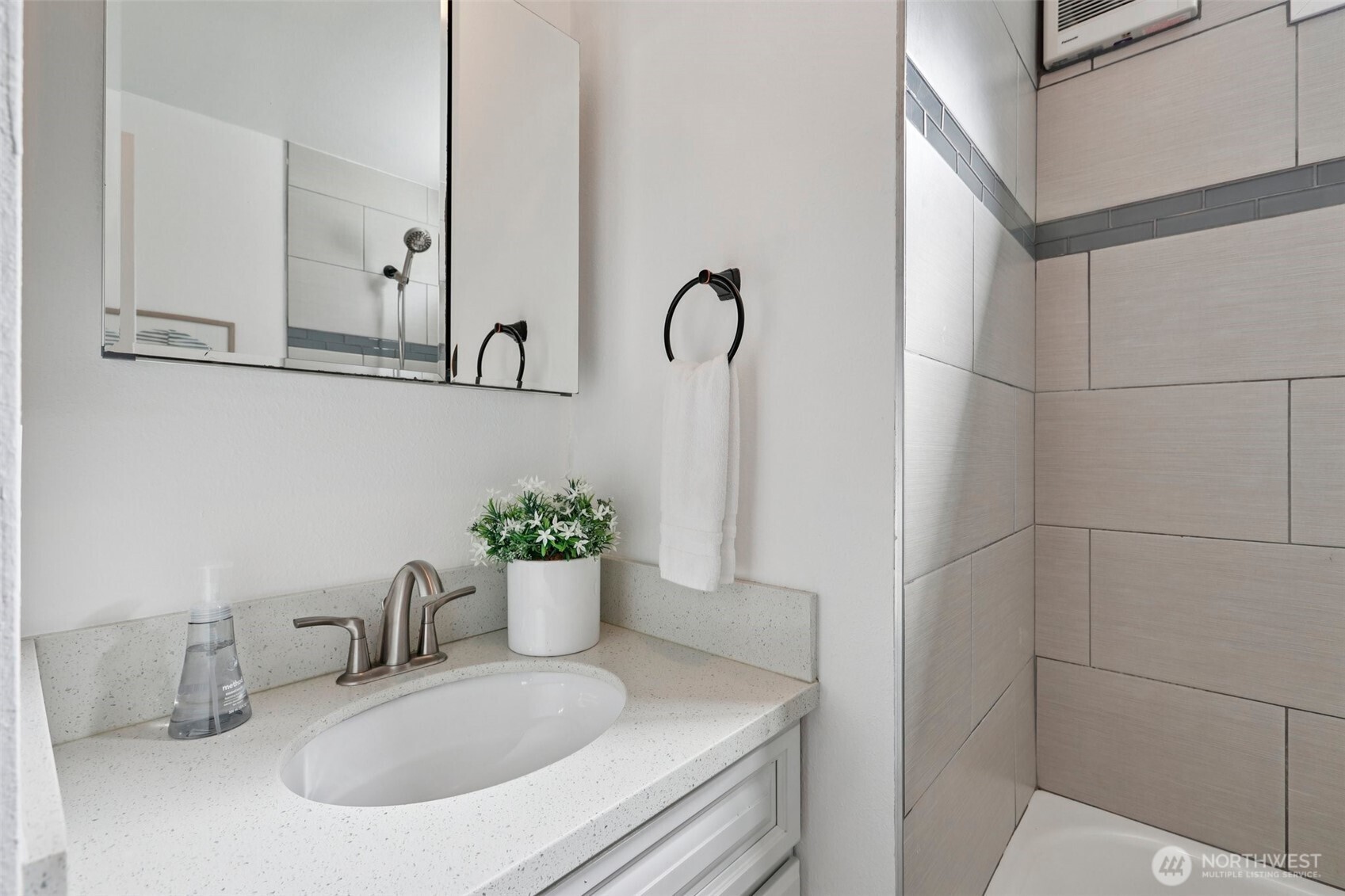 3414 15th Avenue S, Seattle, WA 98144