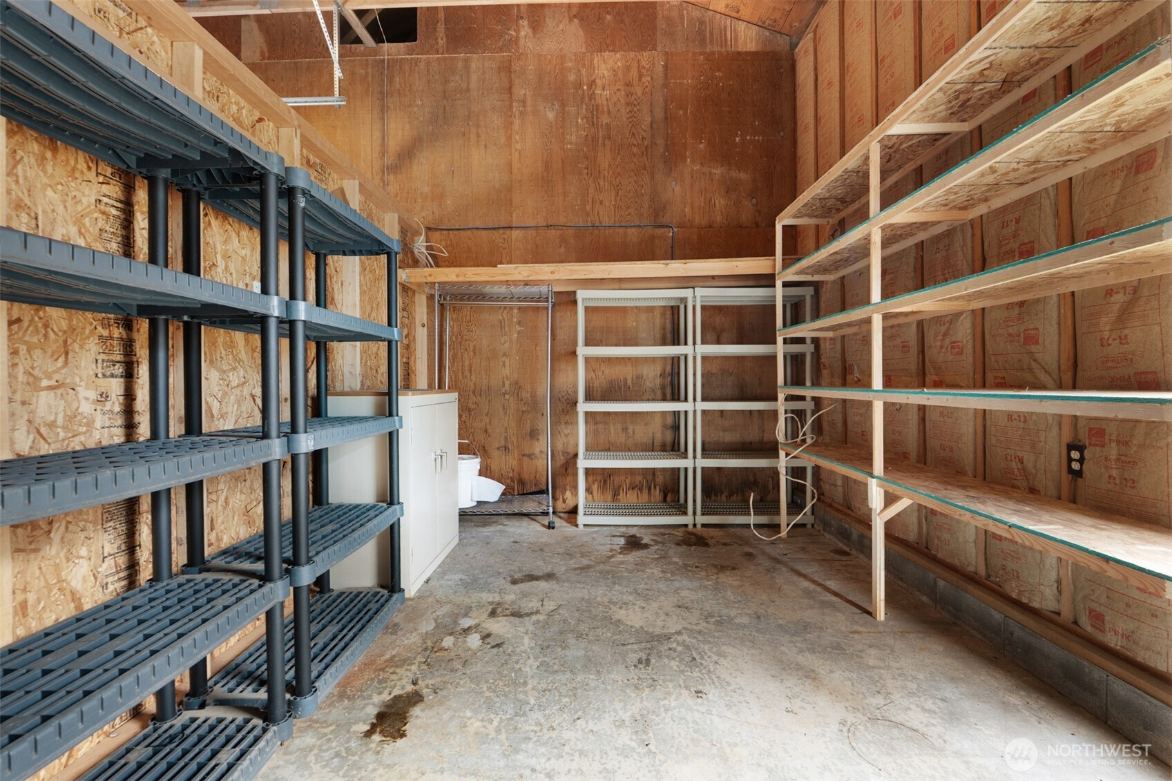 207 5th Street NE, Long Beach, WA 98631