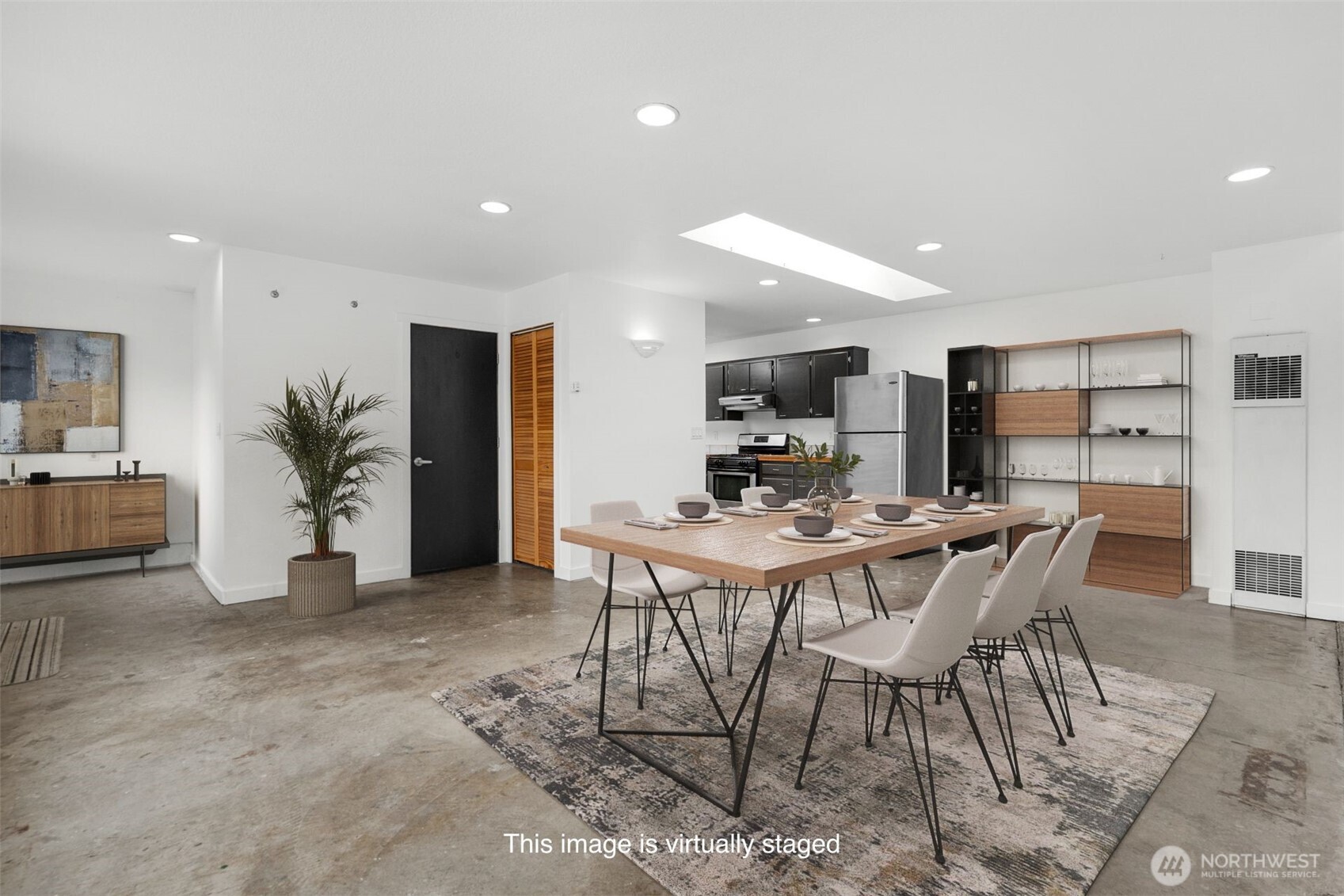 207 5th Street NE, Long Beach, WA 98631