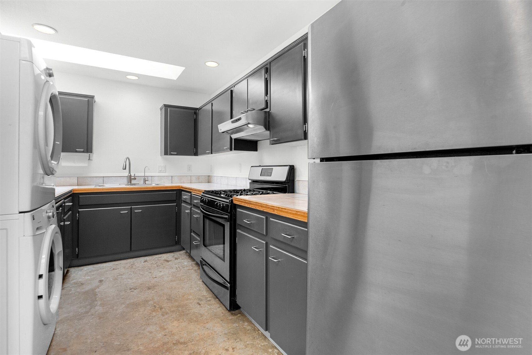 207 5th Street NE, Long Beach, WA 98631