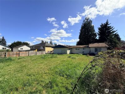 2911 122nd Street SW, Everett, WA 98204 - Photo 4