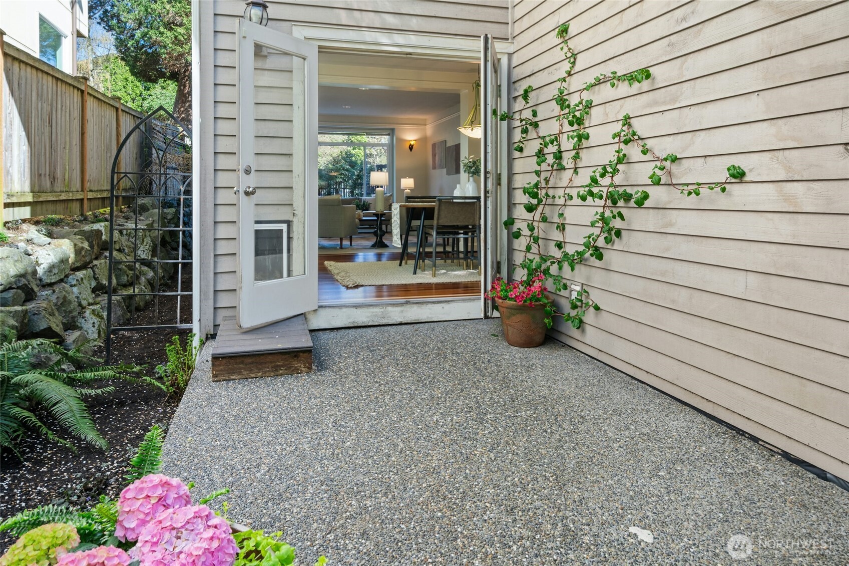 2641 E Valley Street , Seattle, WA 98112-4154