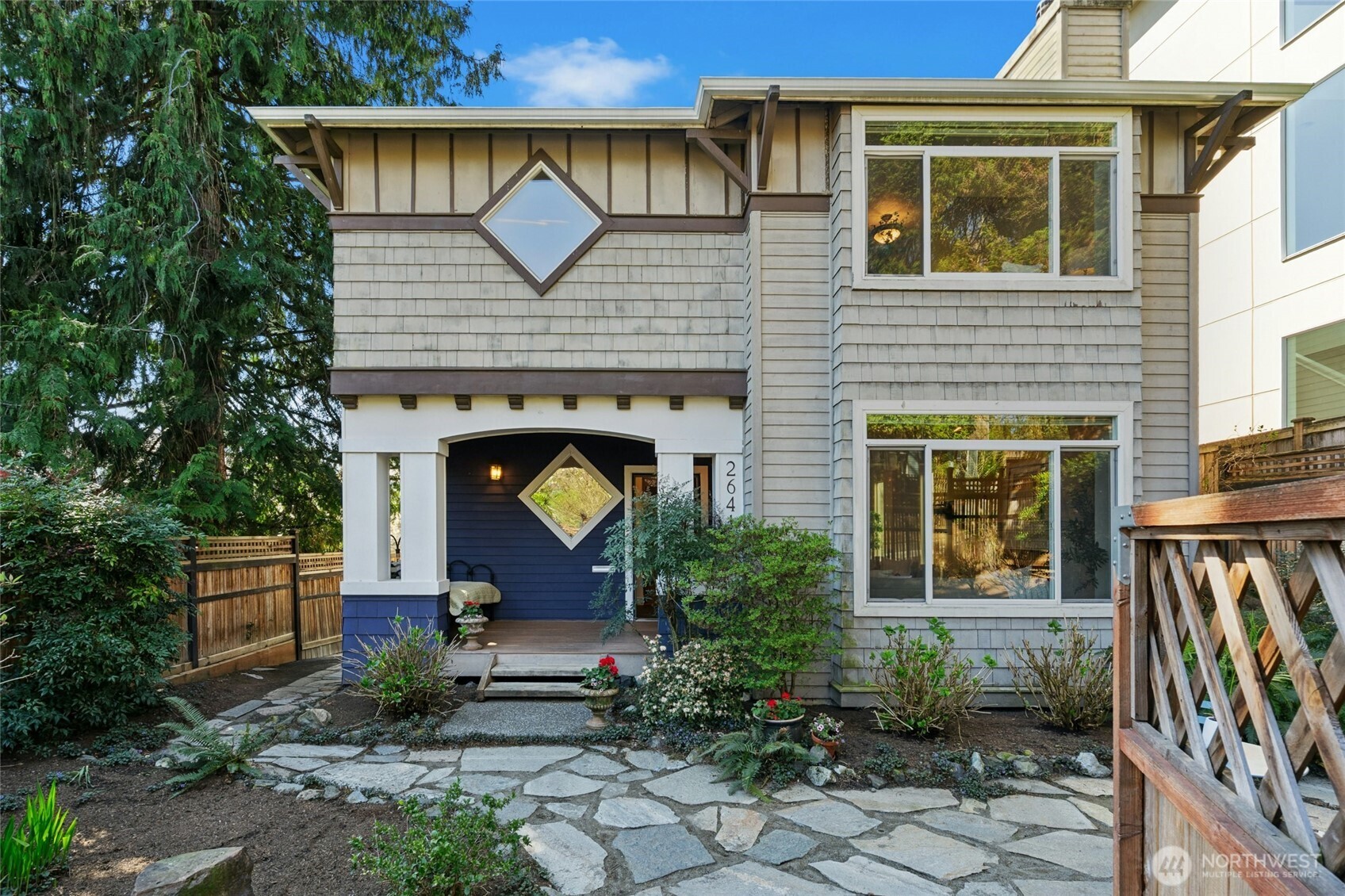 2641 E Valley Street , Seattle, WA 98112-4154