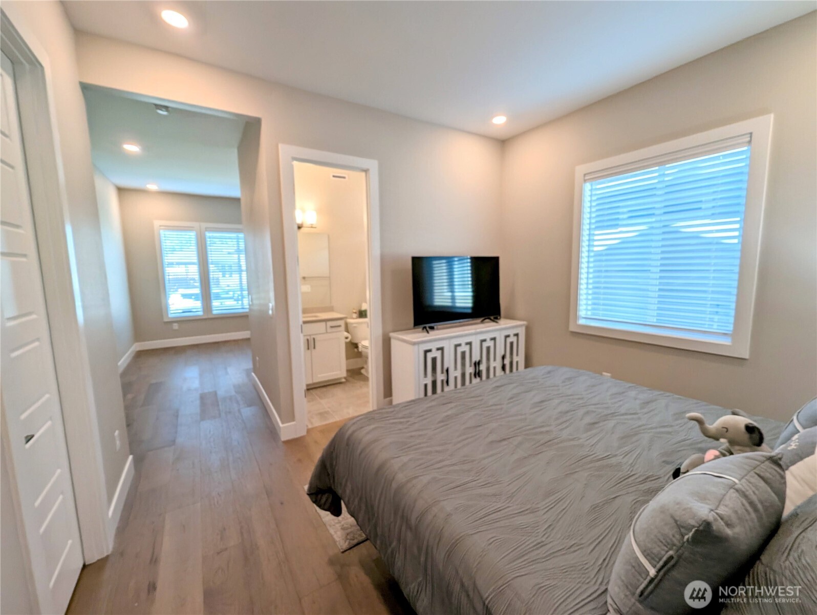 15528 174th Avenue Ct E, Bonney Lake, WA 98391