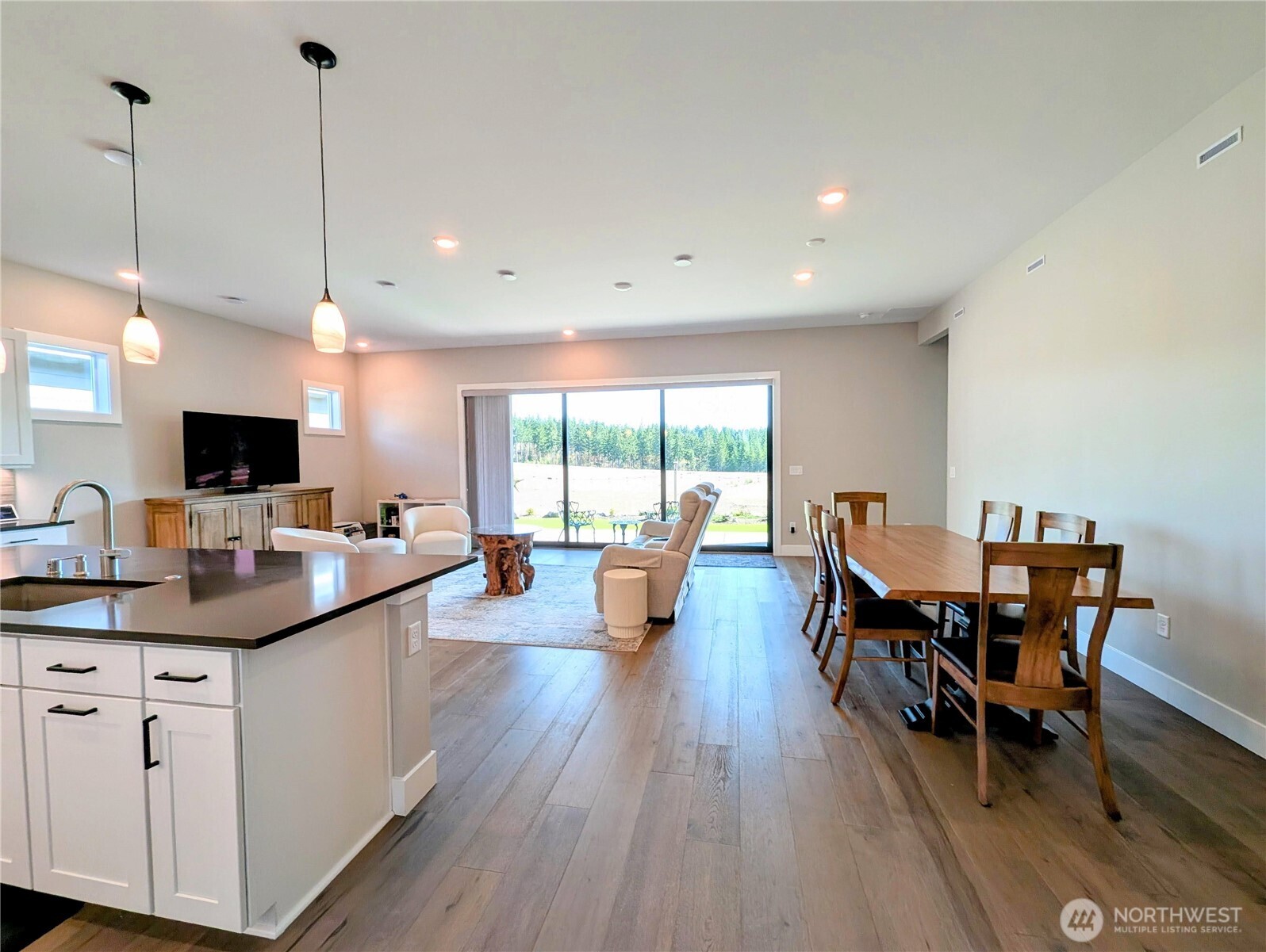 15528 174th Avenue Ct E, Bonney Lake, WA 98391