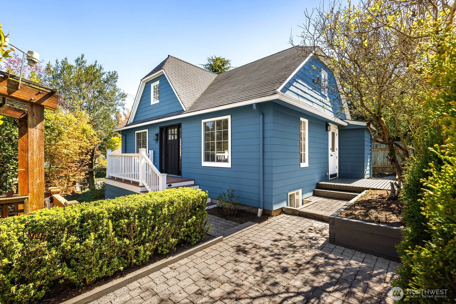 715 NE 60th Street , Seattle, WA 98115