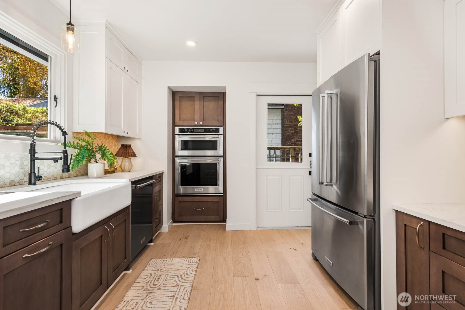 715 NE 60th Street , Seattle, WA 98115