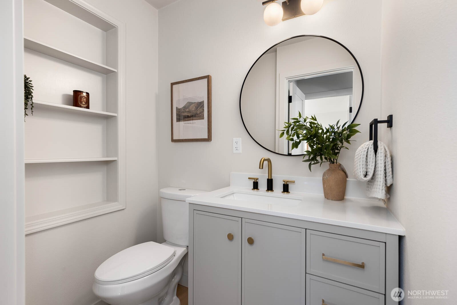 715 NE 60th Street , Seattle, WA 98115