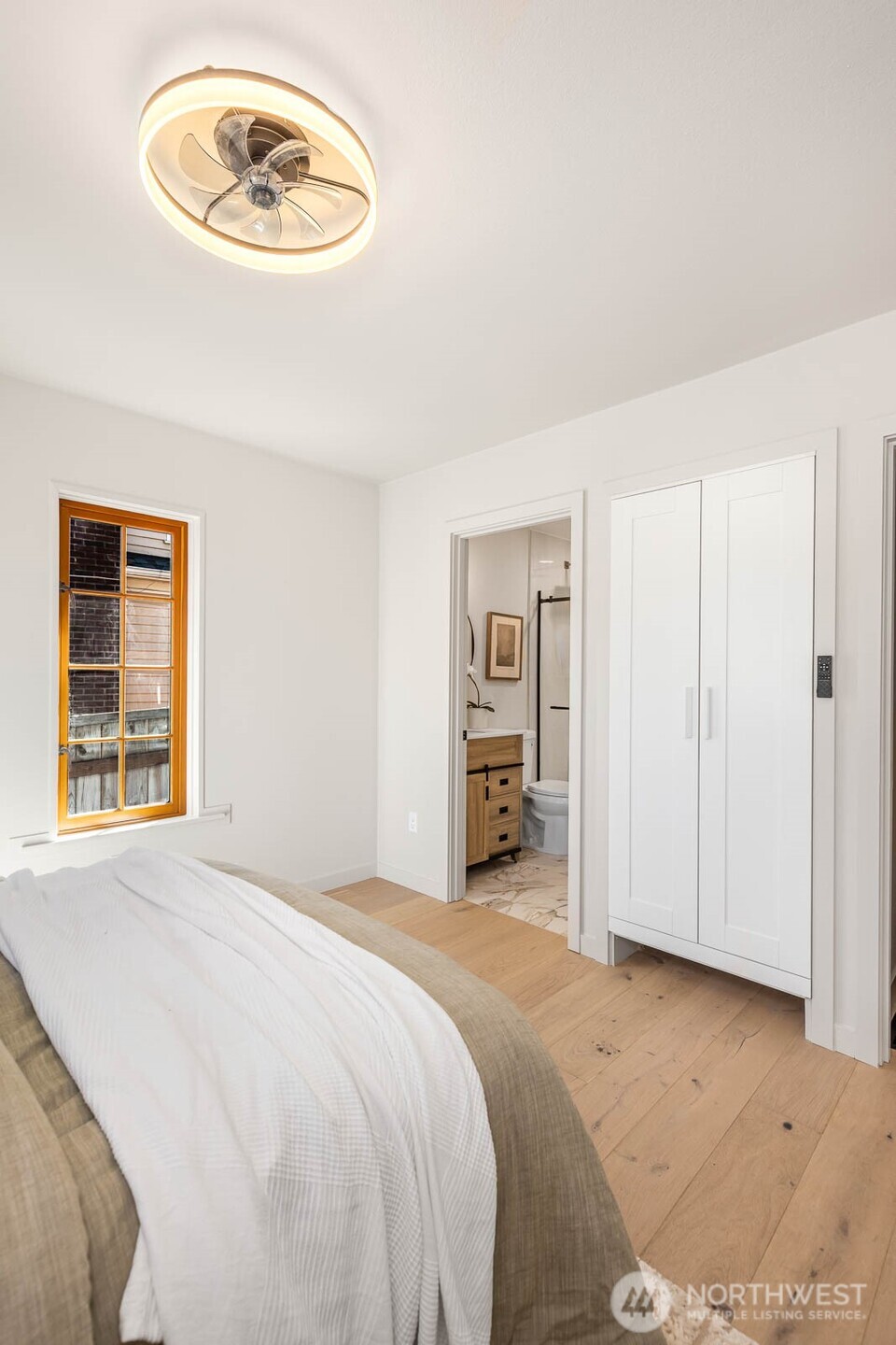 715 NE 60th Street , Seattle, WA 98115