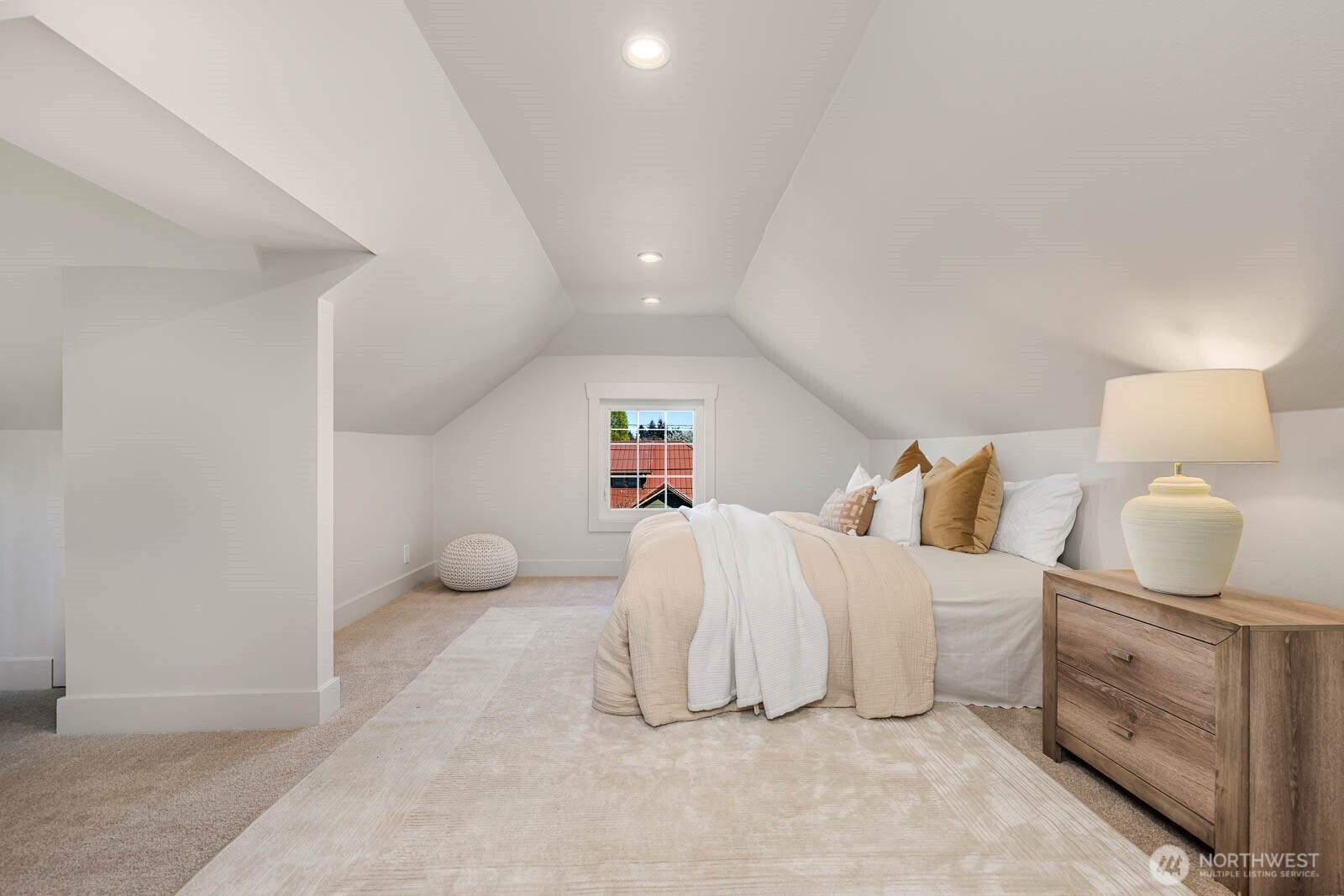 715 NE 60th Street , Seattle, WA 98115